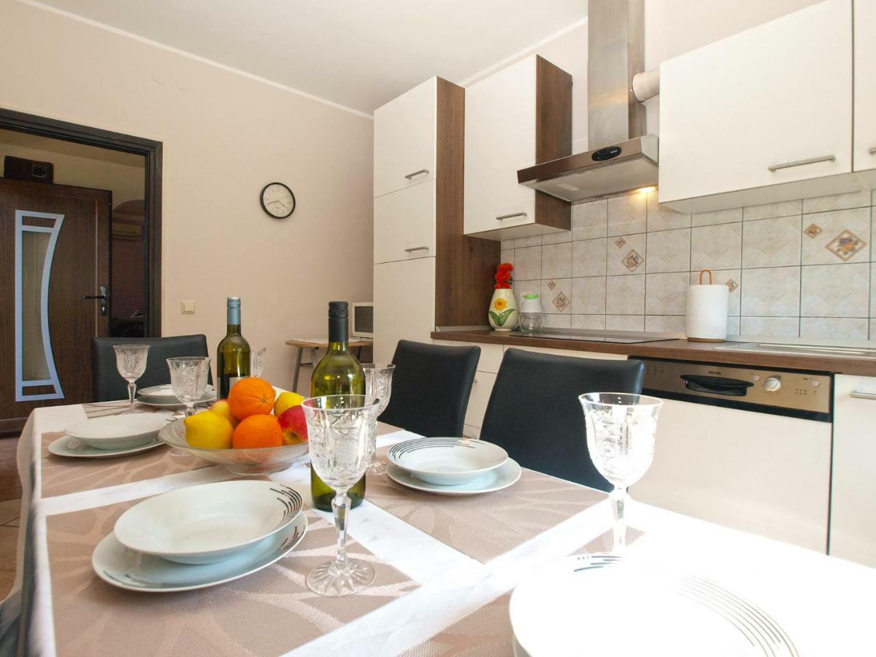 Apartment Nadia 1844