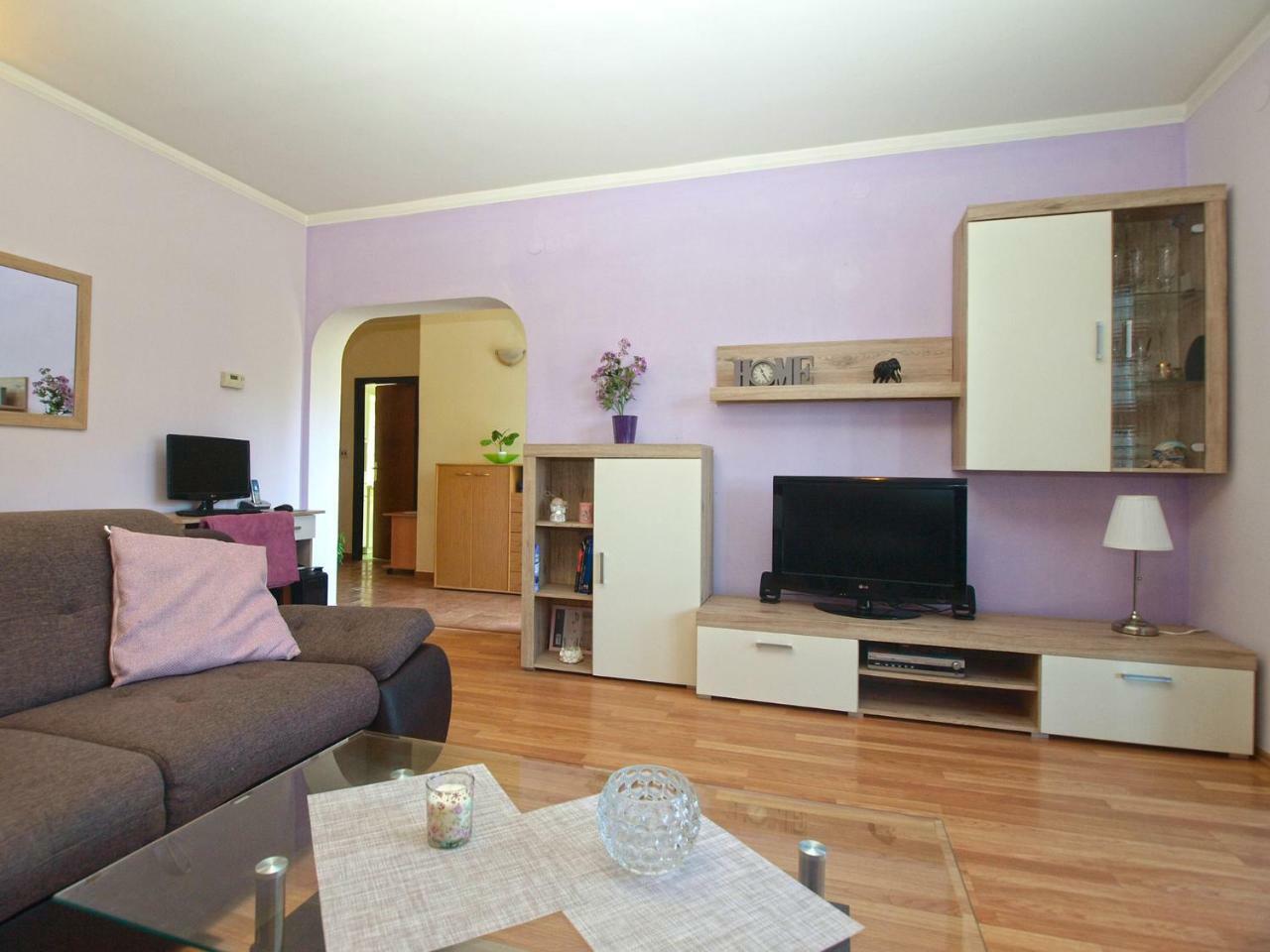 Apartment Nadia 1844 Pula